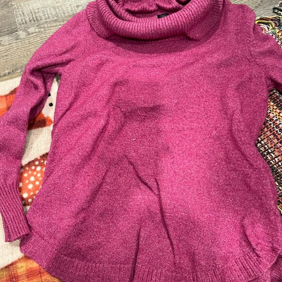 Tahari medium sweater - Picture 4 of 8